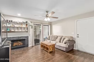 Photo #2: 6415112 Listing 