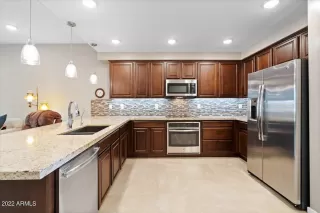 Photo #4: 6415294 Listing