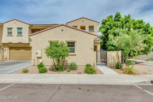 MLS: 6415300 Condo For Sale