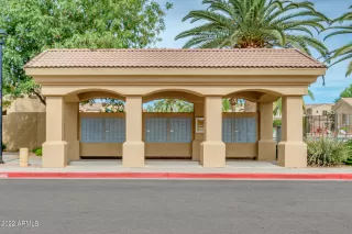 Photo #6: 6415300 Listing