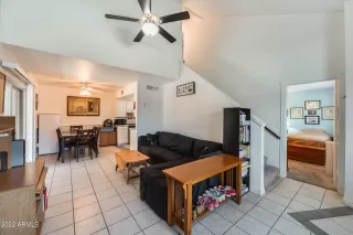 Photo #6: 6415305 Listing