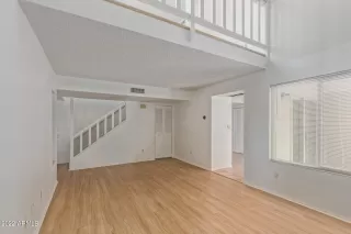 Photo #6: 6415373 Listing