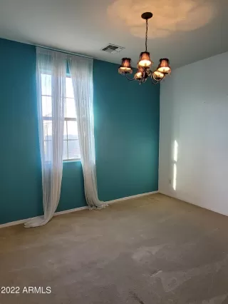 Photo #6: 6415572 Listing