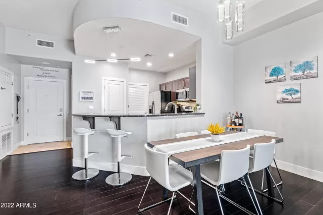 MLS: 6415669 Condo For Sale