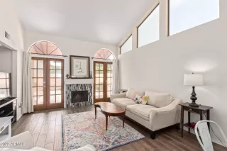 Photo #6: 6415810 Listing 