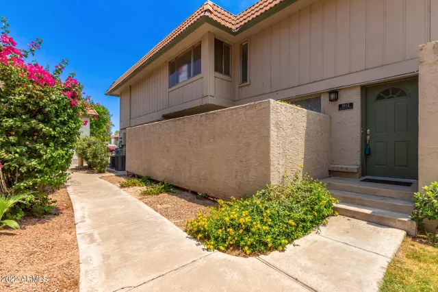 MLS: 6415836 Condo For Sale