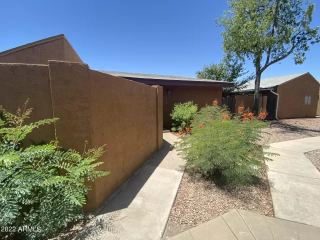 MLS: 6415900 Condo For Sale