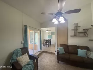 Photo #3: 6415900 Listing