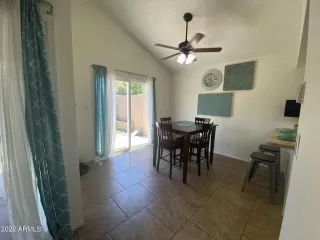 Photo #4: 6415900 Listing