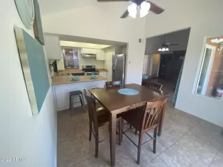 Photo #5: 6415900 Listing