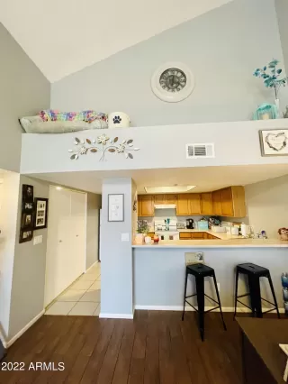 Photo #5: 6415994 Listing 