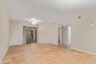 Photo #5: 6416180 Listing