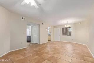 Photo #6: 6416180 Listing