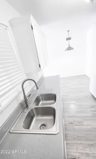 Photo #5: 6416519 Listing