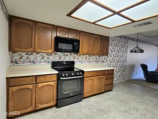 Photo #3: 6416525 Listing