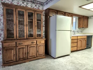 Photo #4: 6416525 Listing