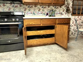 Photo #5: 6416525 Listing