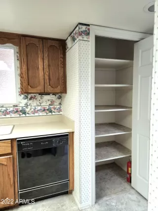 Photo #6: 6416525 Listing