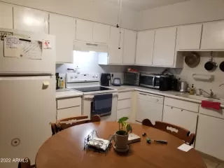 Photo #4: 6416691 Listing