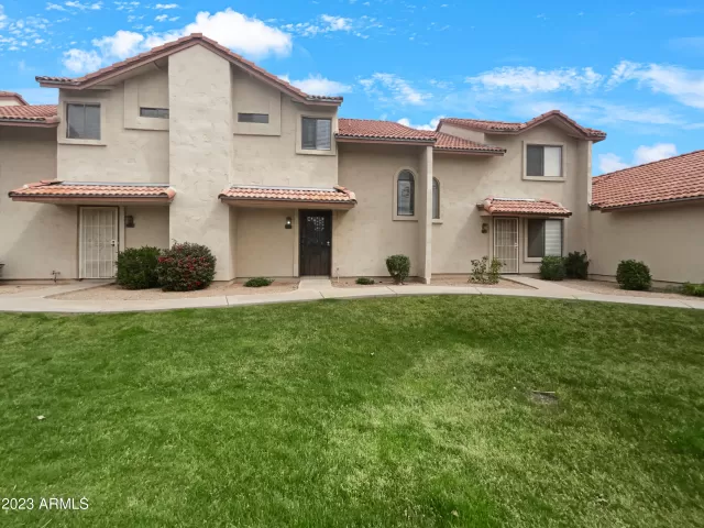 MLS: 6416719 Condo For Sale