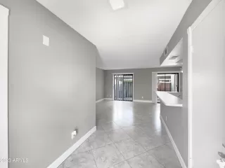 Photo #5: 6416719 Listing 