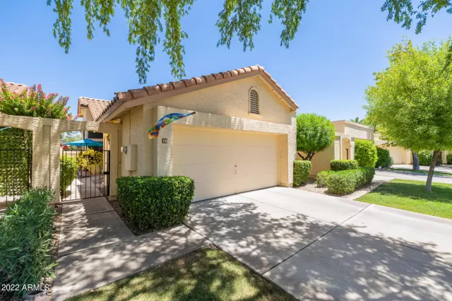 MLS: 6417122 Condo For Sale