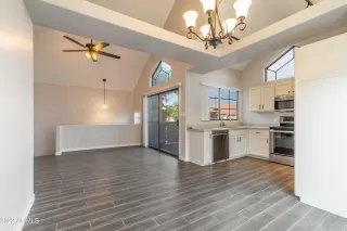 Photo #5: 6417184 Listing