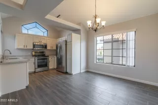 Photo #6: 6417184 Listing