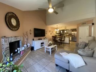 Photo #4: 6417243 Listing