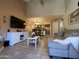 Photo #5: 6417243 Listing