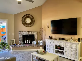 Photo #6: 6417243 Listing