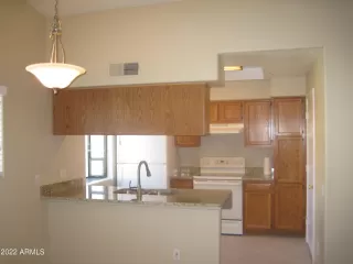 Photo #6: 6417273 Listing