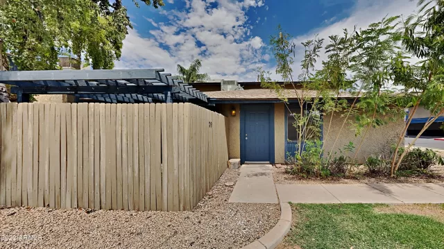 MLS: 6417287 Condo For Sale