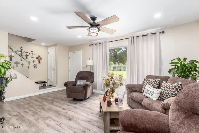 MLS: 6417675 Condo For Sale