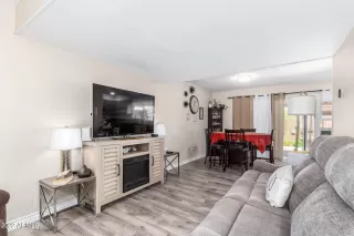 Photo #4: 6417675 Listing