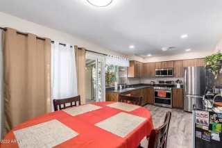 Photo #6: 6417675 Listing