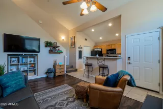 Photo #3: 6417696 Listing