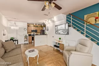 Photo #5: 6417827 Listing 