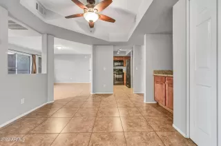 Photo #4: 6417843 Listing