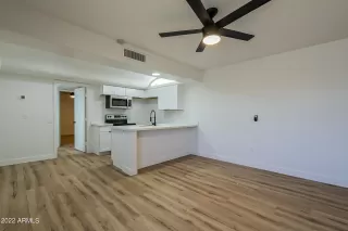 Photo #4: 6418073 Listing 