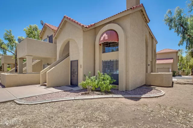 MLS: 6418125 Condo For Sale