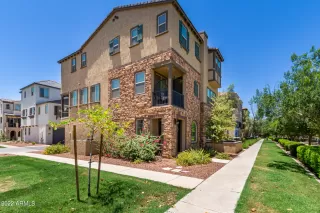 Photo #1: 6418126 Listing 