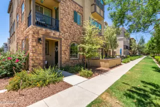 Photo #2: 6418126 Listing 