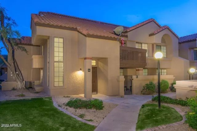 MLS: 6418304 Condo For Sale