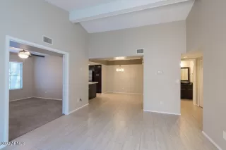 Photo #3: 6418304 Listing 