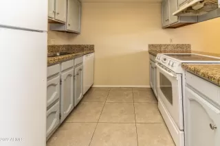 Photo #2: 6418379 Listing