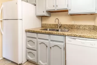 Photo #3: 6418379 Listing