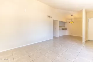 Photo #6: 6418379 Listing