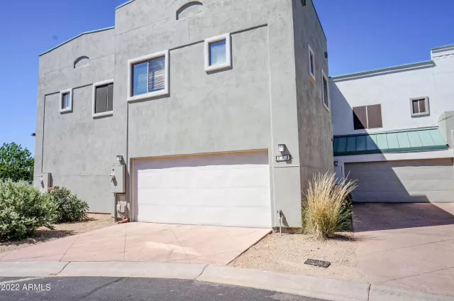 MLS: 6418405 Condo For Sale