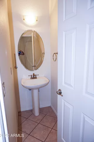 Photo #6: 6418405 Listing 